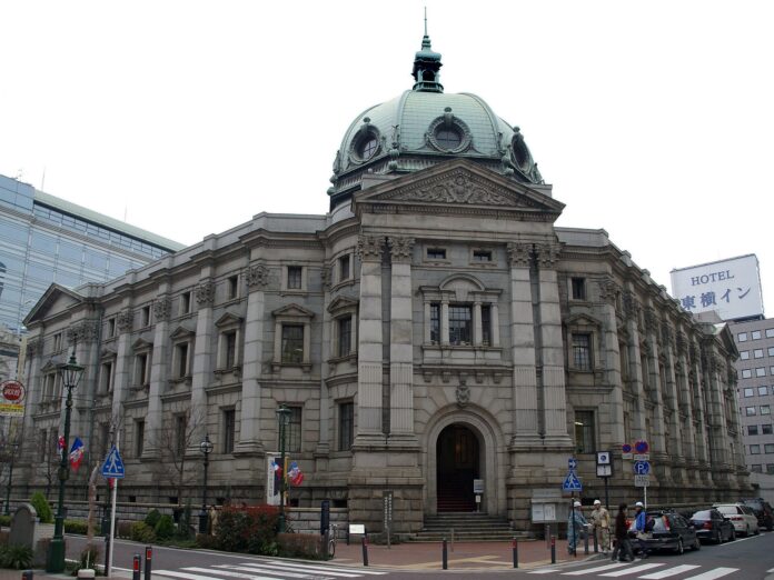 Gebäude des Geschichtsmuseums der Präfektur Kanagawa in Yokohama